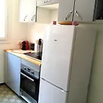 Appartement Beaux Climatisés - 3 Pièces - Espaces Extérieurs - Parking - Proche