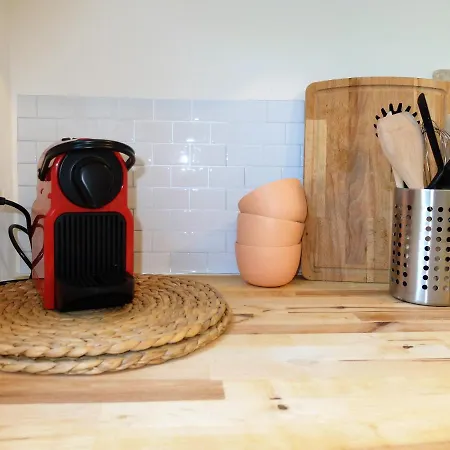 Apartament Beaux Climatises - 3 Pieces - Espaces Exterieurs - Parking - Proche Hyères