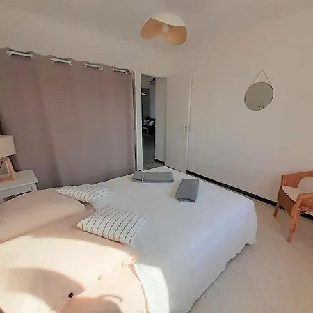 Beaux Climatises - 3 Pieces - Espaces Exterieurs - Parking - Proche Hyères