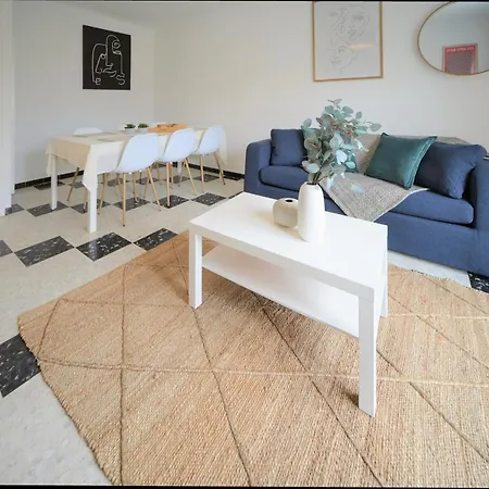 Beaux Climatises - 3 Pieces - Espaces Exterieurs - Parking - Proche Apartament