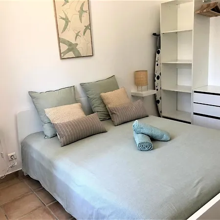 Beaux Climatises - 3 Pieces - Espaces Exterieurs - Parking - Proche * Ιέρ