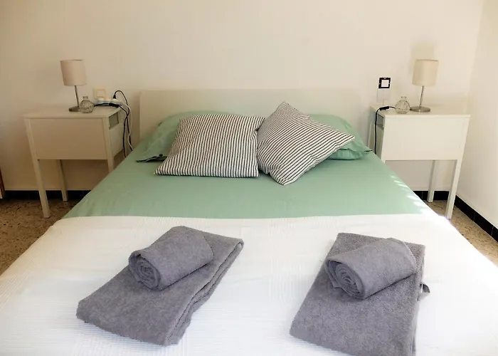 Beaux Climatises - 3 Pieces - Espaces Exterieurs - Parking - Proche Διαμέρισμα Ιέρ