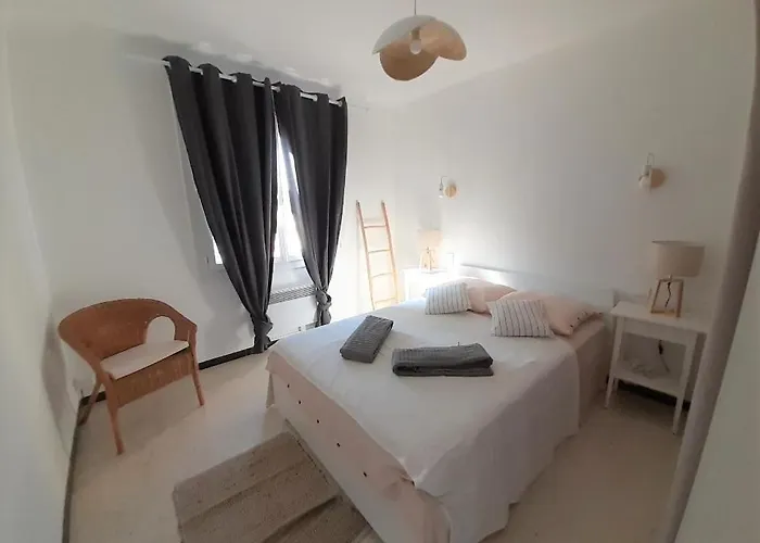 Διαμέρισμα Beaux Climatises - 3 Pieces - Espaces Exterieurs - Parking - Proche Ιέρ