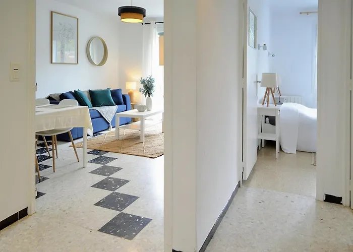 Beaux Climatises - 3 Pieces - Espaces Exterieurs - Parking - Proche Ιέρ