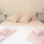 Beaux Climatises - 3 Pieces - Espaces Exterieurs - Parking - Proche *
