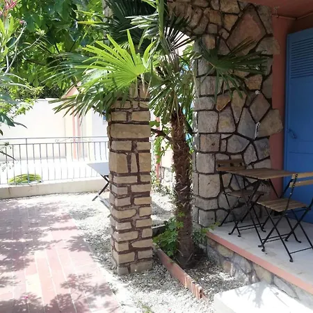 Beaux Climatises - 3 Pieces - Espaces Exterieurs - Parking - Proche Appartement Hyères