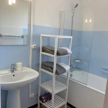 Beaux Climatises - 3 Pieces - Espaces Exterieurs - Parking - Proche Hyères