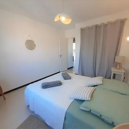 Appartement Beaux Climatises - 3 Pieces - Espaces Exterieurs - Parking - Proche Hyères