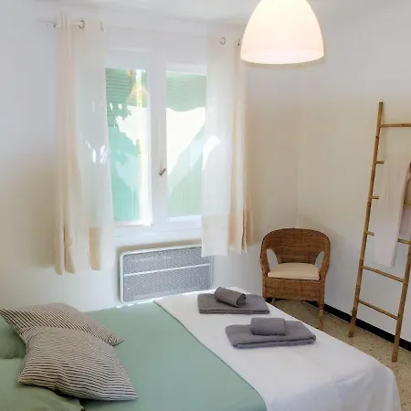 Beaux Climatises - 3 Pieces - Espaces Exterieurs - Parking - Proche * Hyeres