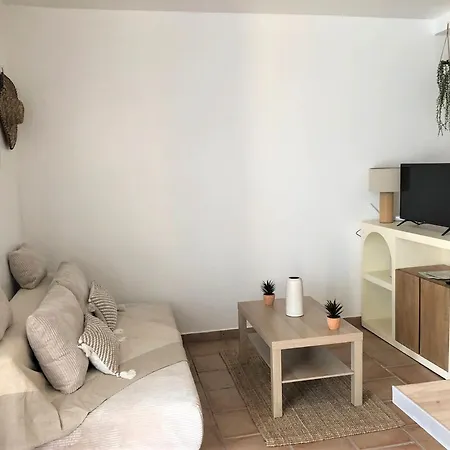 Beaux Climatises - 3 Pieces - Espaces Exterieurs - Parking - Proche Appartement Hyères