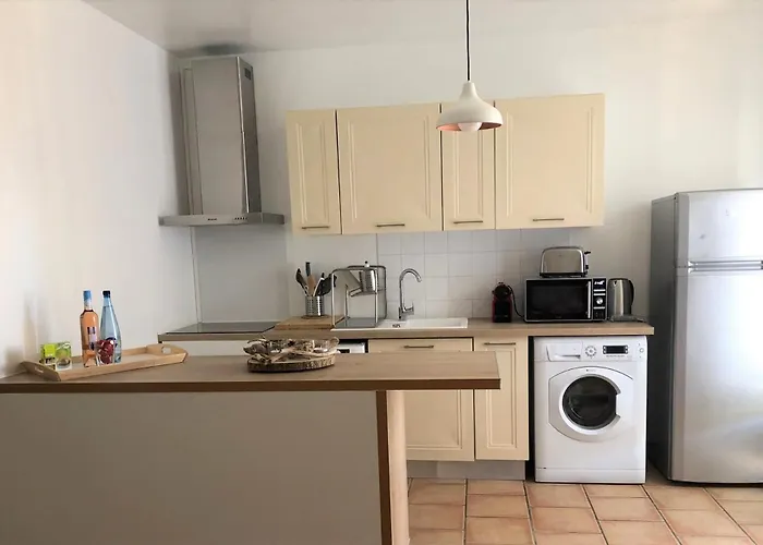 Beaux Climatisés - 3 Pièces - Espaces Extérieurs - Parking - Proche * Hyères